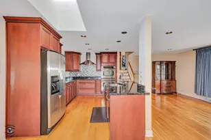 2815 Helen Dr, Glenview, IL 60025 - Photo 8