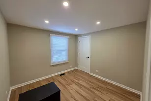 713 Old Post Rd, Buffalo Grove, IL 60089 - Photo 10