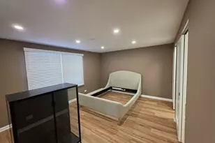 713 Old Post Rd, Buffalo Grove, IL 60089 - Photo 8