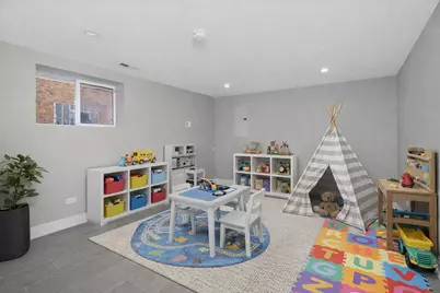 5209 S Moody Avenue, Chicago, IL 60638 - Photo 12