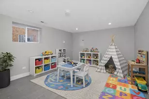 5209 S Moody Ave, Chicago, IL 60638 - Photo 12