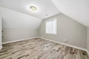 8839 S Colfax Ave, Chicago, IL 60617 - Photo 18