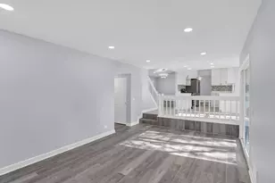 27W125 Chestnut Ln, Winfield, IL 60190 - Photo 16