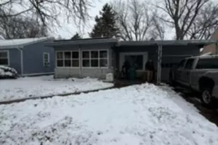 1060 W King St, Decatur, IL 62522 - Photo 2