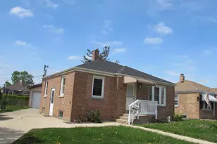 3428 Lonnquist Dr, Franklin Park, IL 60131 - Photo 2