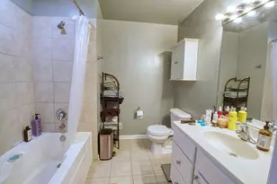 1122 W Catalpa Ave, Chicago, IL 60640 - Photo 16