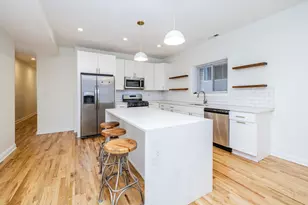 6711 S Paxton Ave, Chicago, IL 60649 - Photo 10