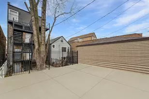 2127 W 18th St, Chicago, IL 60608 - Photo 22