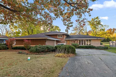 12810 S Cedar Lane, Palos Heights, IL 60463 - Photo 1