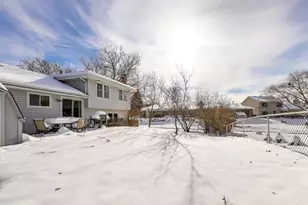 180 N Prairie Dr, Addison, IL 60101 - Photo 30