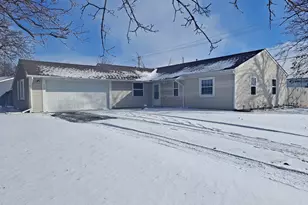 252 S Ashbury Ave, Bolingbrook, IL 60440 - Photo 1