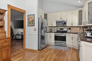 2S600 Angeline Ct, Warrenville, IL 60555 - Photo 8