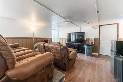 919 Greenbrier Road, Dekalb, IL 60115 - Photo 8