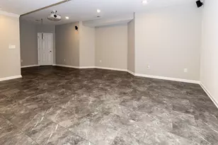 1307 Longford Ln, Bloomington, IL 61704 - Photo 46