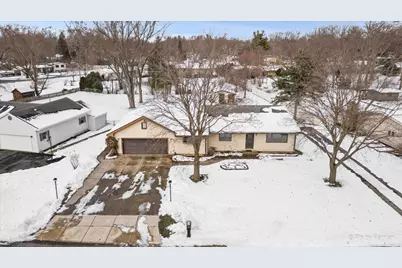 15530 W Wildwood Court, Libertyville, IL 60048 - Photo 2