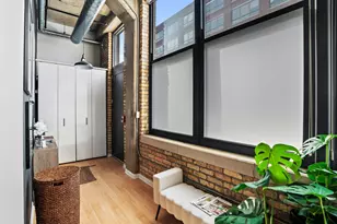 1924 N Hubbard St, Milwaukee, WI 53212 - Photo 2