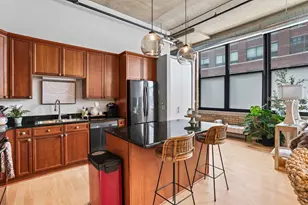 1924 N Hubbard St, Milwaukee, WI 53212 - Photo 6