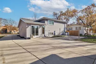 526 S Benton St, Palatine, IL 60067 - Photo 24