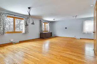 526 S Benton St, Palatine, IL 60067 - Photo 4