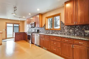 526 S Benton St, Palatine, IL 60067 - Photo 10