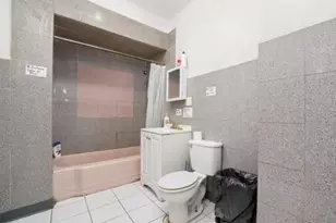 8239 S Colfax Ave, Chicago, IL 60617 - Photo 8