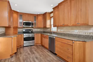 75 Ponderosa Dr, Romeoville, IL 60446 - Photo 6