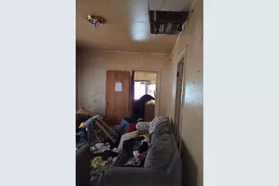 10243 S Lafayette Avenue, Chicago, IL 60628 - Photo 14