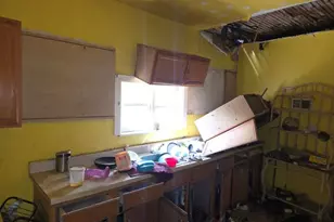 10243 S Lafayette Ave, Chicago, IL 60628 - Photo 20