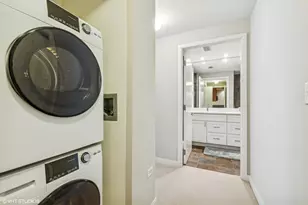 130 N Garland Ct, Chicago, IL 60602 - Photo 18