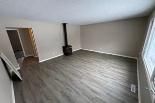 405 Broadway Ave, Sterling, IL 61081 - Photo 6