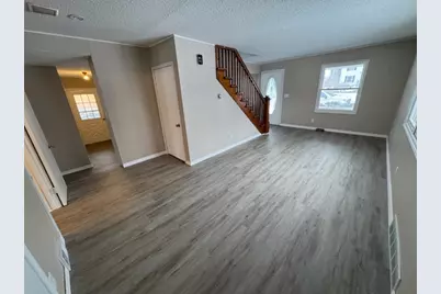 405 Broadway Avenue, Sterling, IL 61081 - Photo 4