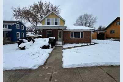 405 Broadway Avenue, Sterling, IL 61081 - Photo 1
