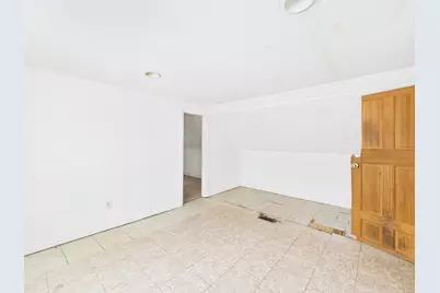 1441 N Kolin Avenue, Chicago, IL 60651 - Photo 14