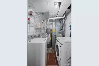 215 Lakeshore Lane, Bloomingdale, IL 60108 - Photo 14