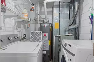 215 Lakeshore Ln, Bloomingdale, IL 60108 - Photo 14