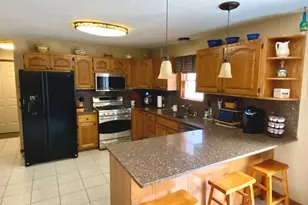 1221 S Fox Run Dr, Seneca, IL 61360 - Photo 10