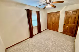 1221 S Fox Run Dr, Seneca, IL 61360 - Photo 32