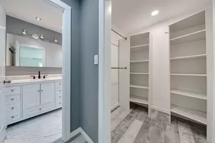 3300 N Carriageway Dr, Arlington Heights, IL 60004 - Photo 12