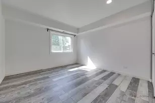 3300 N Carriageway Dr, Arlington Heights, IL 60004 - Photo 8