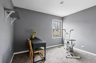 408 Farmingdale Cir, Vernon Hills, IL 60061 - Photo 16