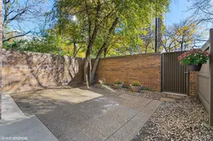 [Address not provided], Chicago, IL 60610 - Photo 2