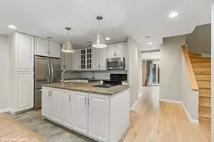 [Address not provided], Chicago, IL 60610 - Photo 4