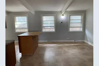 2301 Hermon Avenue, Zion, IL 60099 - Photo 8