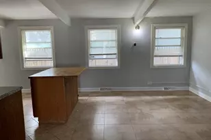 2301 Hermon Ave, Zion, IL 60099 - Photo 8