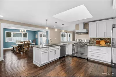 11039 Royal Porthcawl Drive, Naperville, IL 60564 - Photo 8