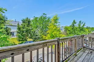 1464 Lake Ridge Ct, Mundelein, IL 60060 - Photo 4