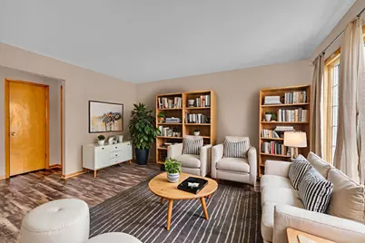 613 E 3rd Street, Lockport, IL 60441 - Photo 4