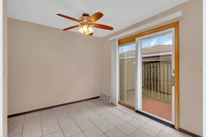 613 E 3rd Street, Lockport, IL 60441 - Photo 22