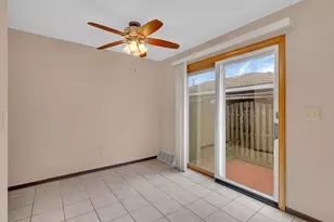 613 E 3rd St, Lockport, IL 60441 - Photo 22