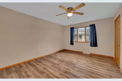 613 E 3rd Street, Lockport, IL 60441 - Photo 24